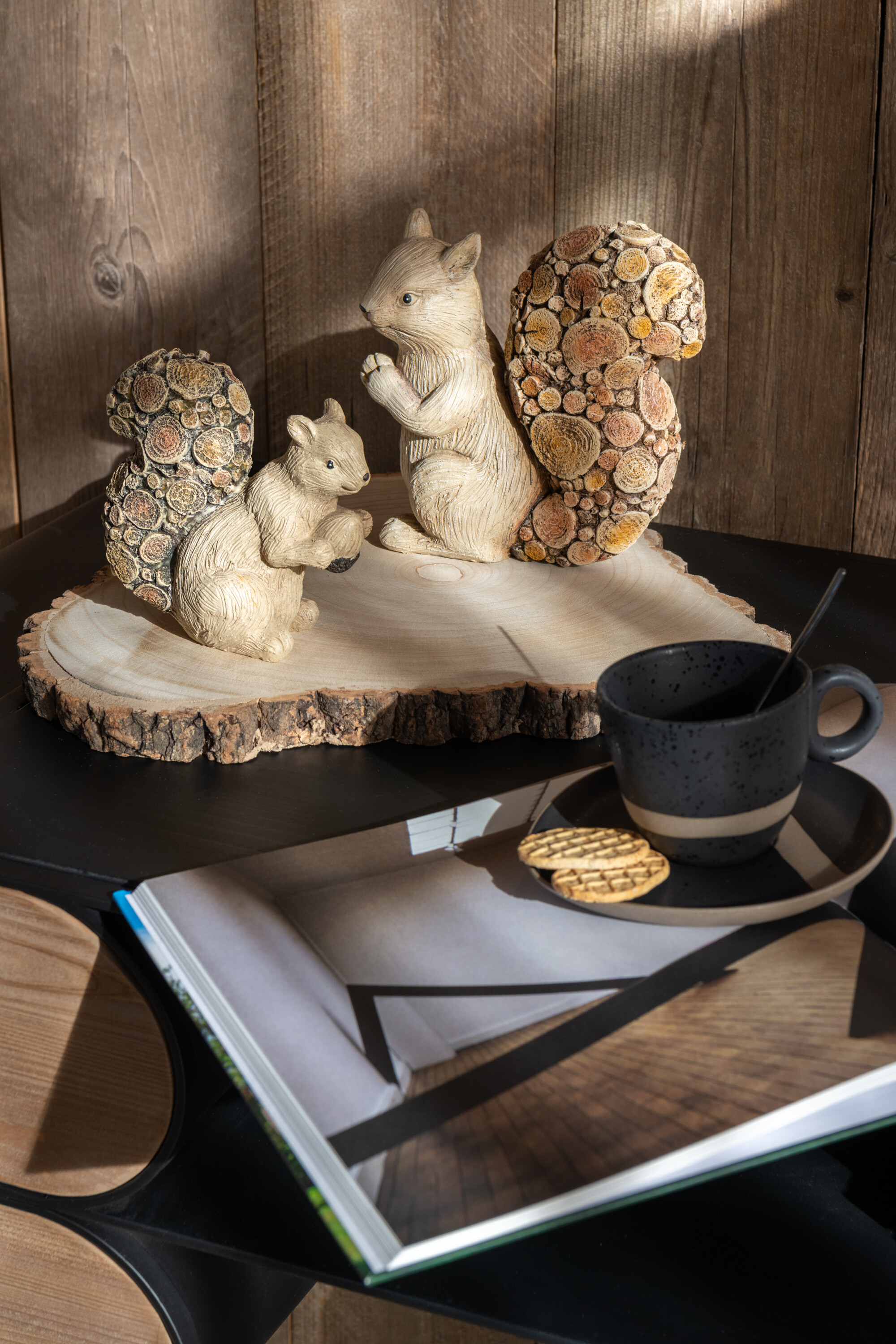 картинка Декор "Белка" малая 15x7x15см